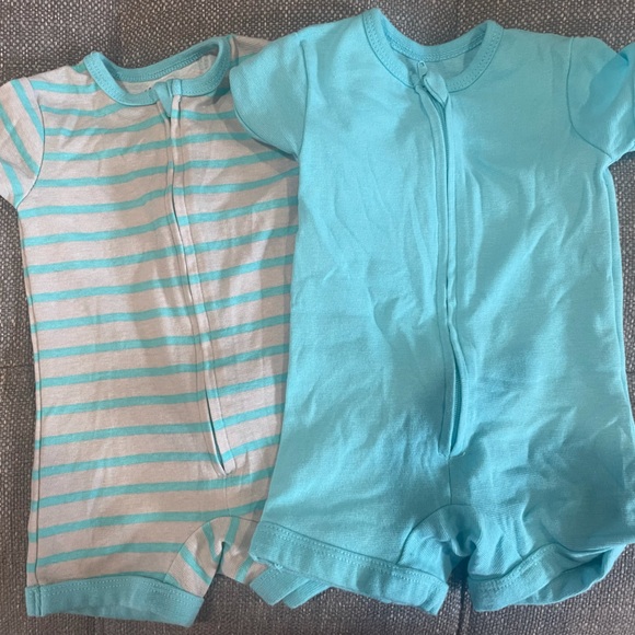 30+piece 0-3 Month Clothes Bundle - Picture 3 of 12